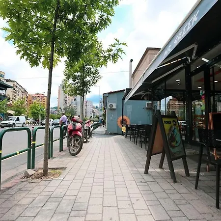 Apartment Lively Center Of Tirana