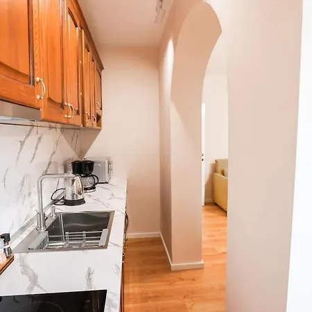 Apartment Lively Center Of