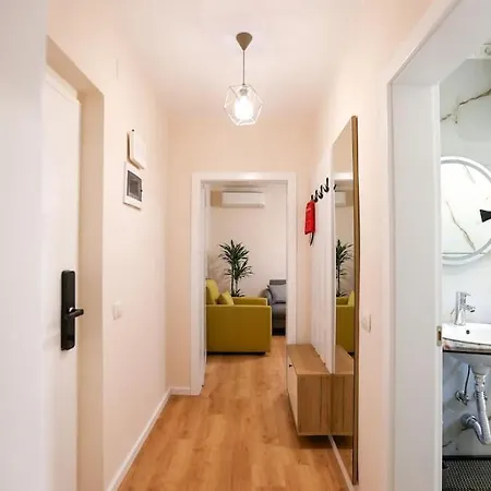 Apartment Lively Center Of Tirana