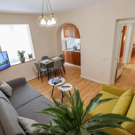 Apartment Lively Center Of Tirana